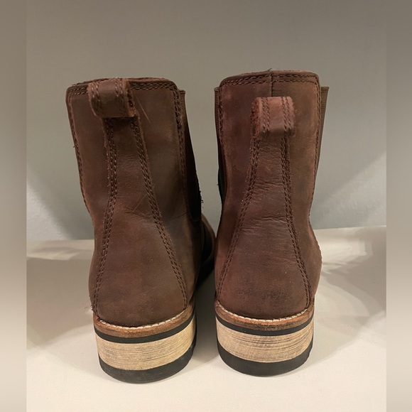 Kodiak Waterproof Chelsea Leather Boots | 5W - Picture 3 of 5